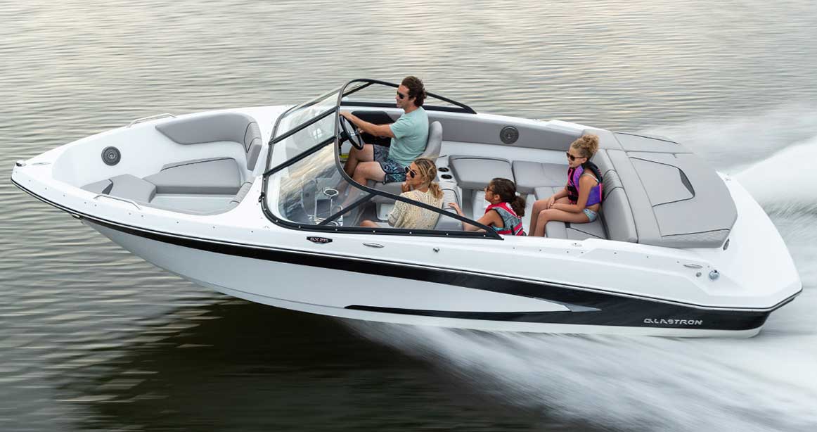 Glastron GX 215 on the water