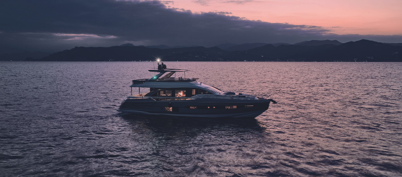 Azimut 78 Fly on the Water During Sunset