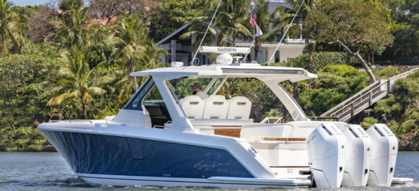 Tiara 38 LS