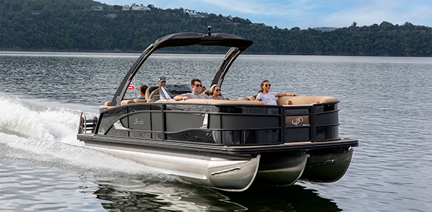 Barletta tri-toon on the water