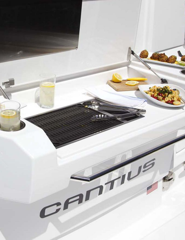 Grill on a Cantius boat