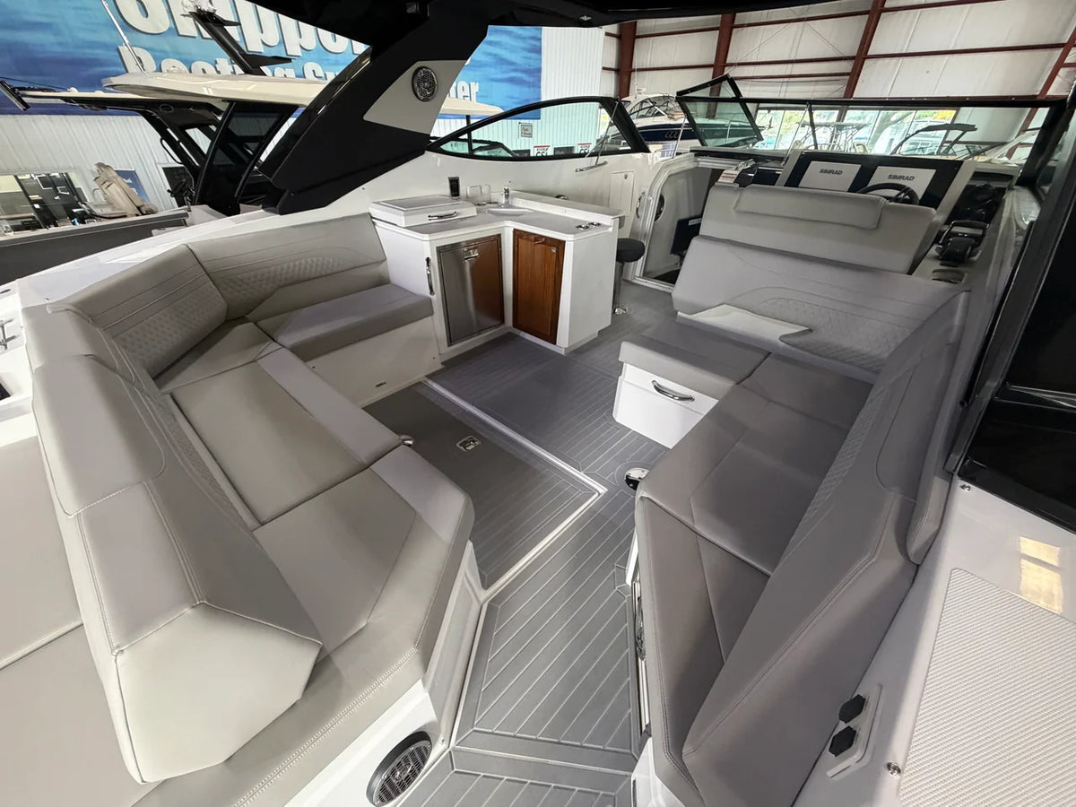 2027 Cruisers Yachts 38 GLS 38.0 feet, Grand Haven, MI #38