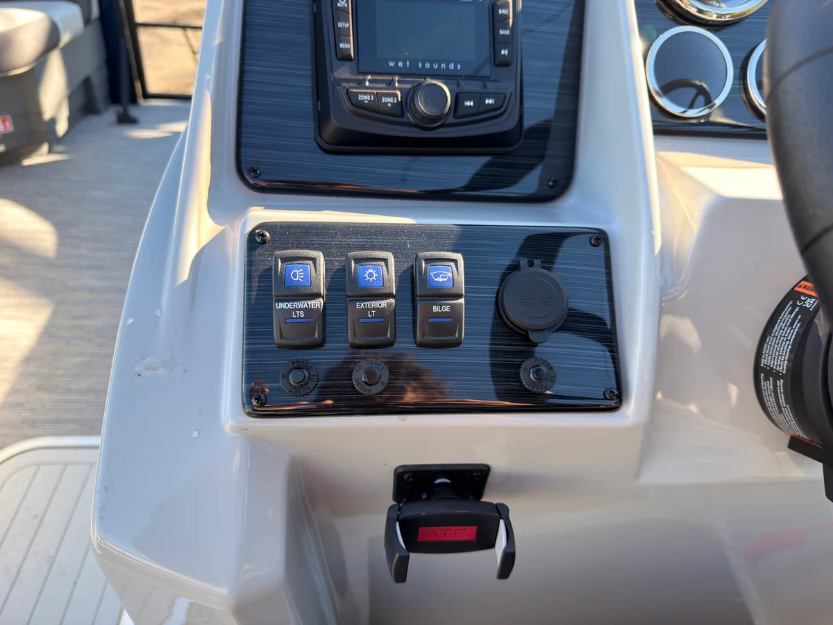 2026 Sylvan MIRAGE X3 DLZ BAR 23.0 feet, Oshkosh, WI #37