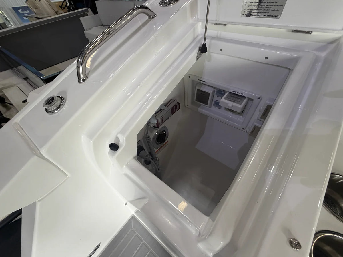2027 Cruisers Yachts 38 GLS 38.0 feet, Grand Haven, MI #41