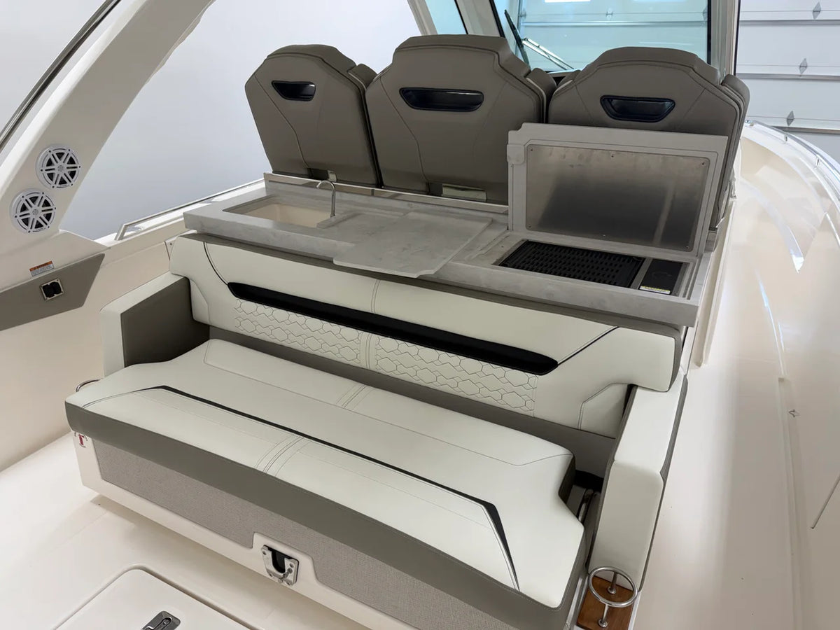 2023 Tiara Yachts 34 LS 34.0 feet, Marblehead, OH #10