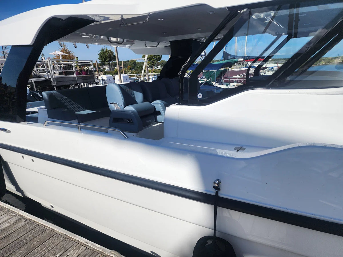 2027 Cruisers Yachts 45VTR 45.0 feet, Sturgeon Bay, WI #4