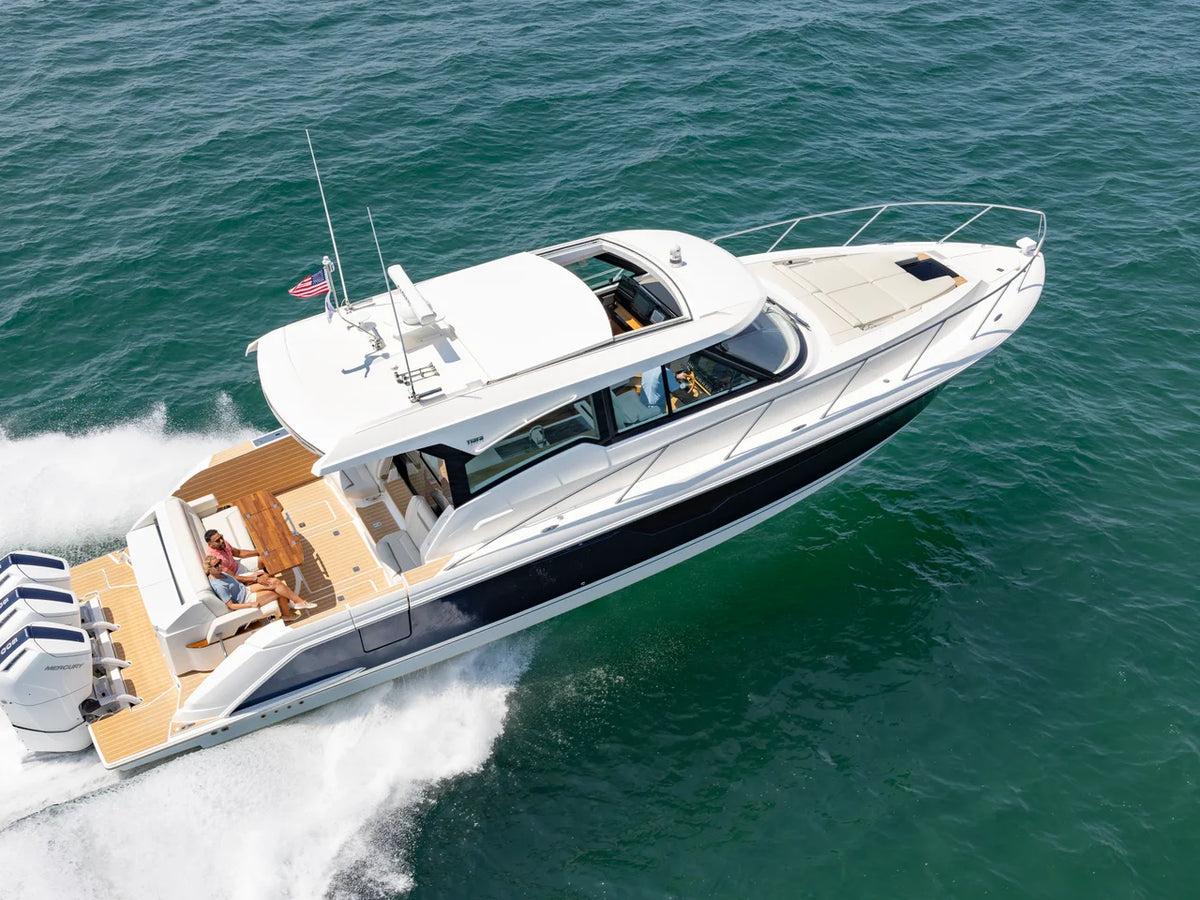 2027 Tiara Yachts 48 LE 48.0 feet, Inuvik, Northwest Territories #2