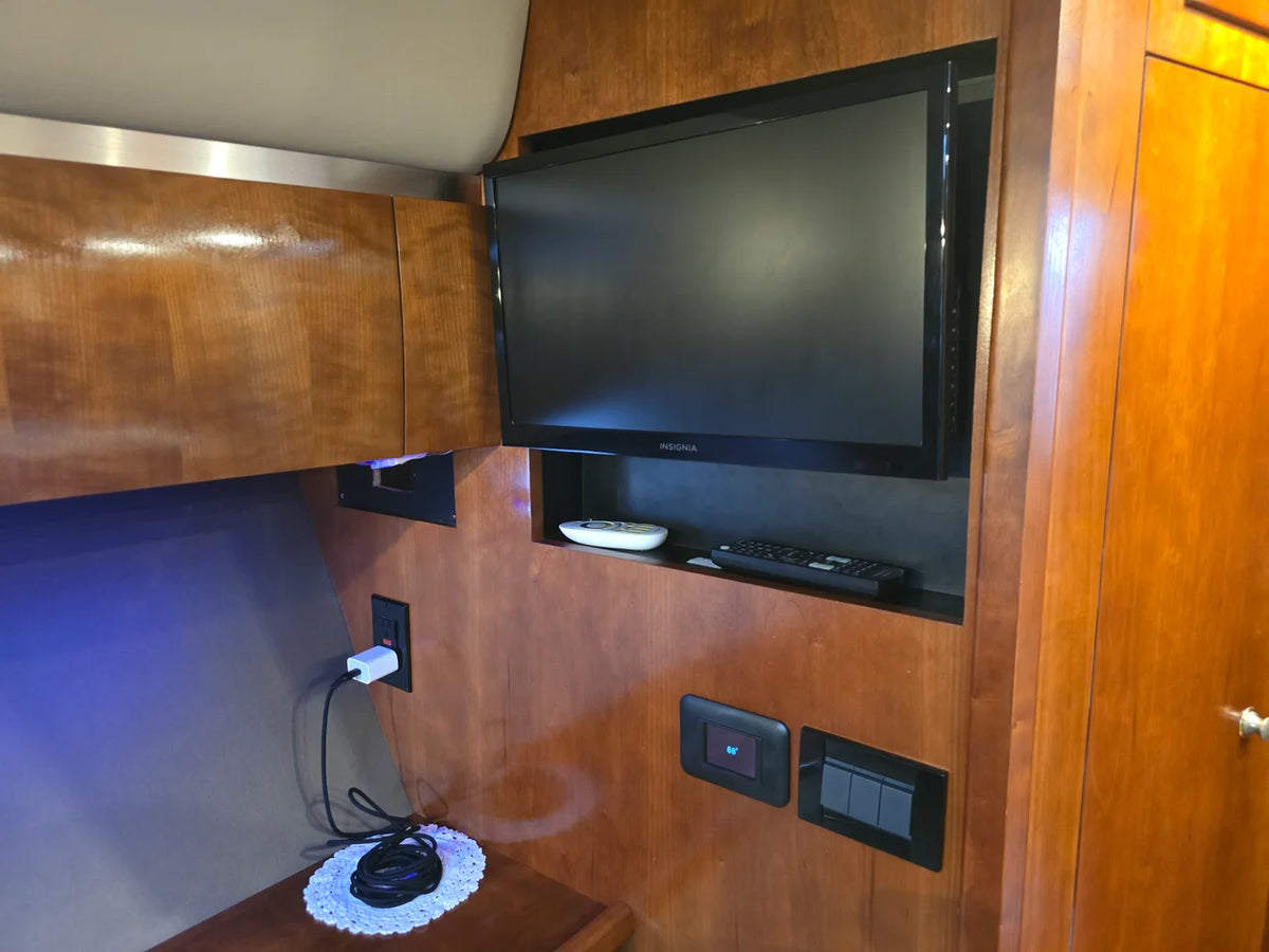 2005 Cruisers Yachts 420 EXPRESS 42.0 feet, Sturgeon Bay, WI #47