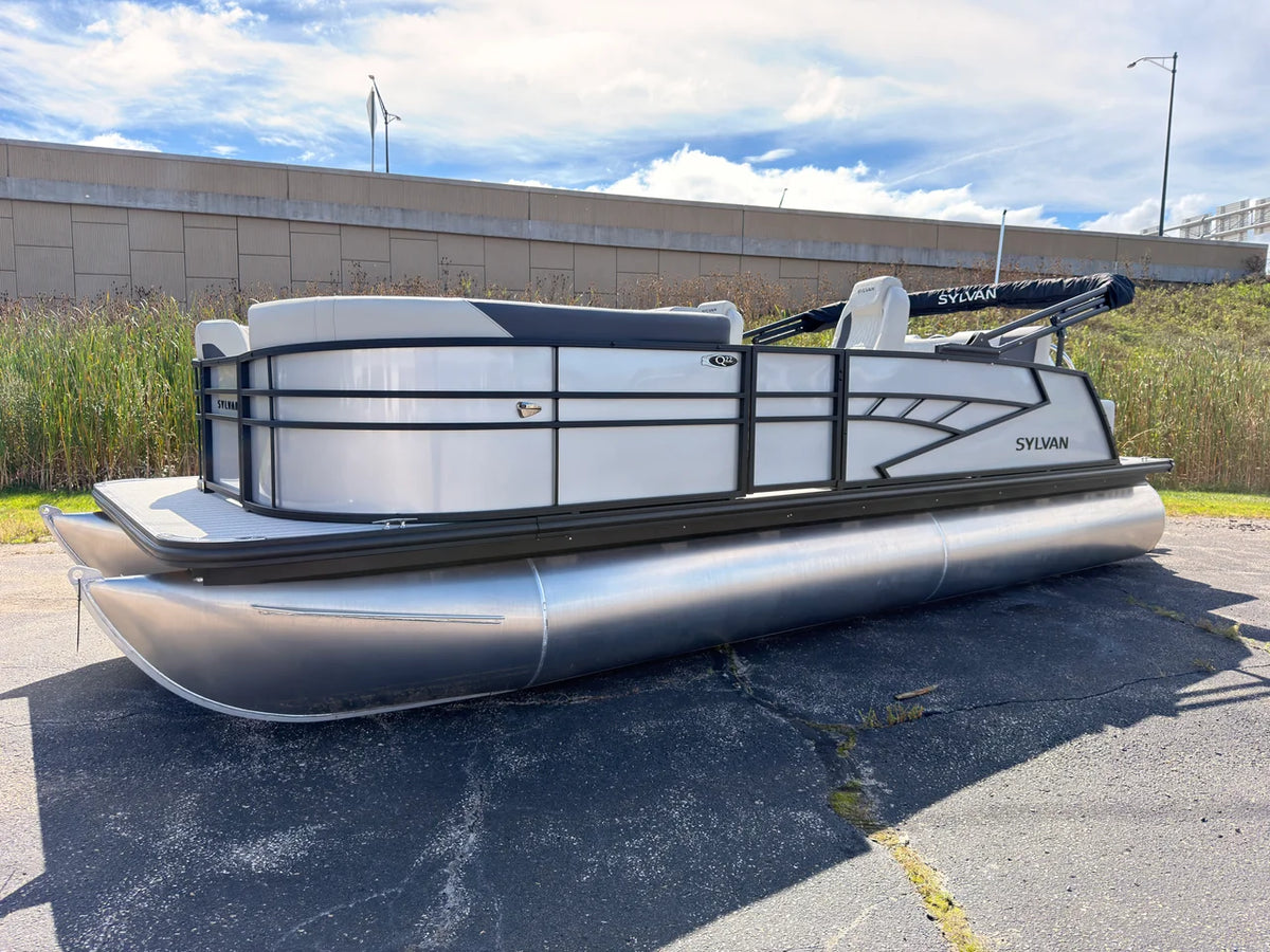 2027 Sylvan Q-22 ULZ 22.0 feet, Oshkosh, WI #1