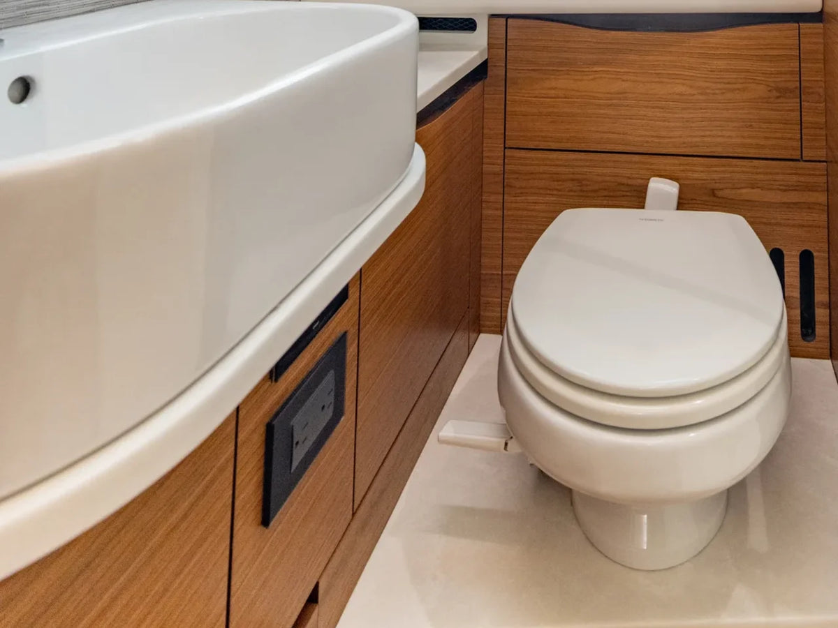 2027 Tiara Yachts 39 LE 39.0 feet, Inuvik, Northwest Territories #16