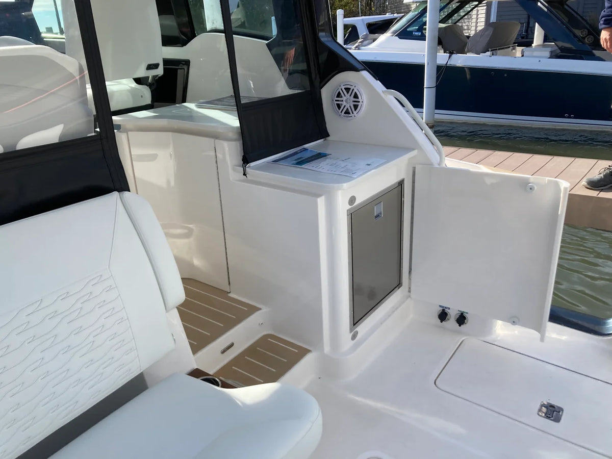 2027 Tiara Yachts 39LE 39.0 feet, Harrison Township, MI #8