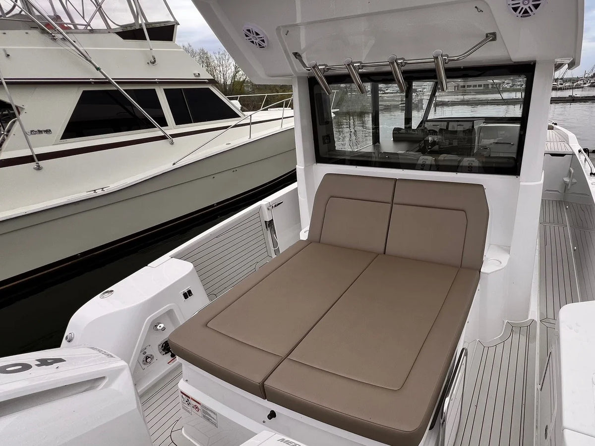 2026 Cruisers Yachts 38 VTR EC 38.0 feet, Sturgeon Bay, WI #8