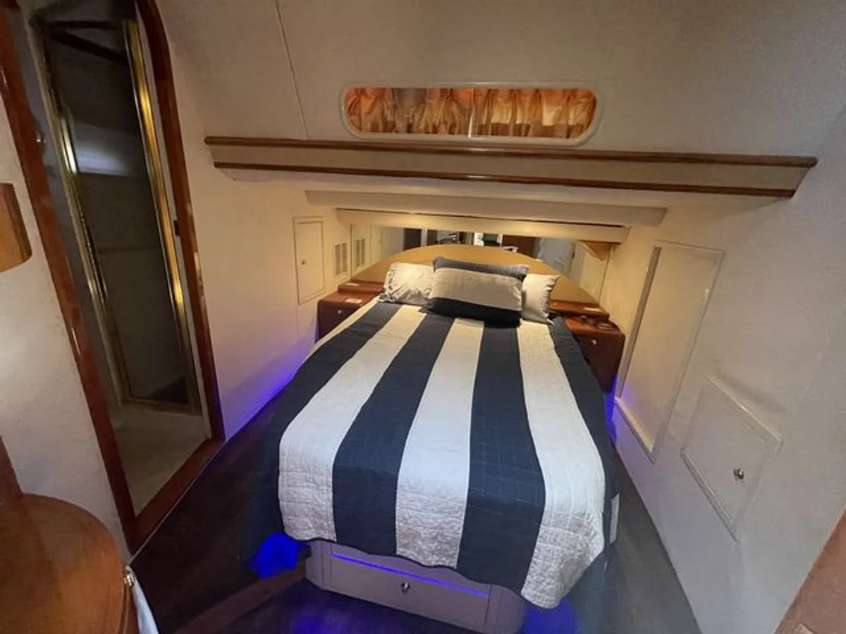 2001 Neptunus 5619 Express Yacht 56.0 feet, Pewaukee, WI #34