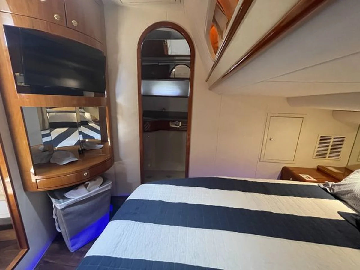 2001 Neptunus 5619 Express Yacht 56.0 feet, Pewaukee, WI #35