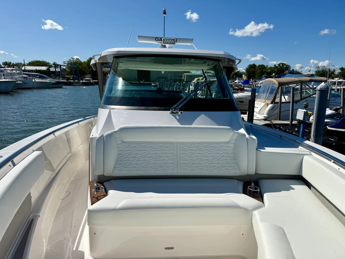 2027 Tiara Yachts 39LS 39.0 feet, Harrison Township, MI #22