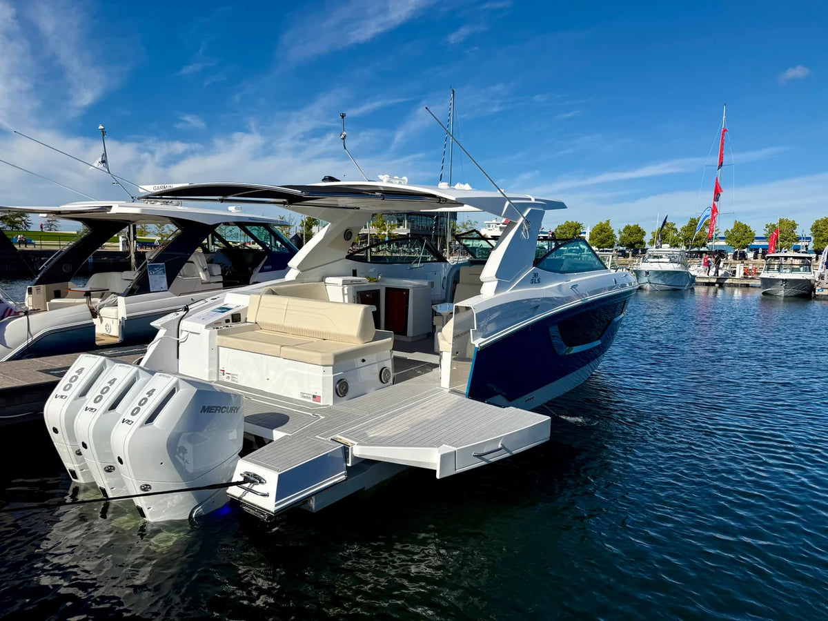 2027 Cruisers Yachts 38 GLS Outboard 38.0 feet, Harrison Township, MI #3