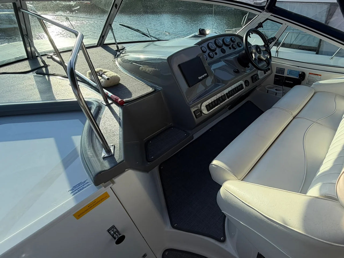 2005 Cruisers Yachts 320 EXPRESS 35.0 feet, Sturgeon Bay, WI #20