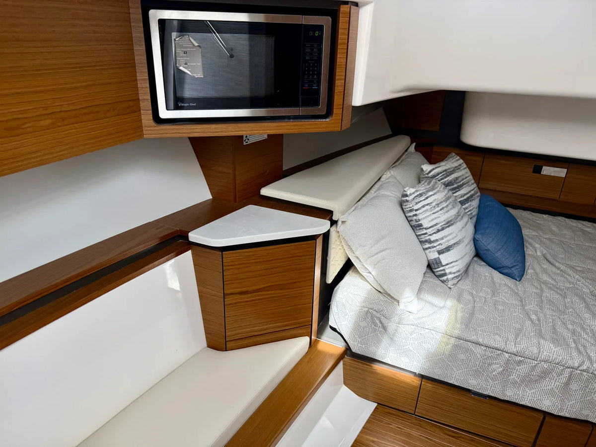 2027 Tiara Yachts 43LS 43.0 feet, Harrison Township, MI #26