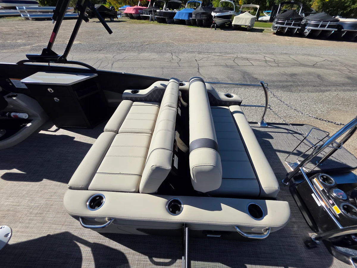 2023 Barletta LUSSO 25UE 27.0 feet, Oshkosh, WI #36
