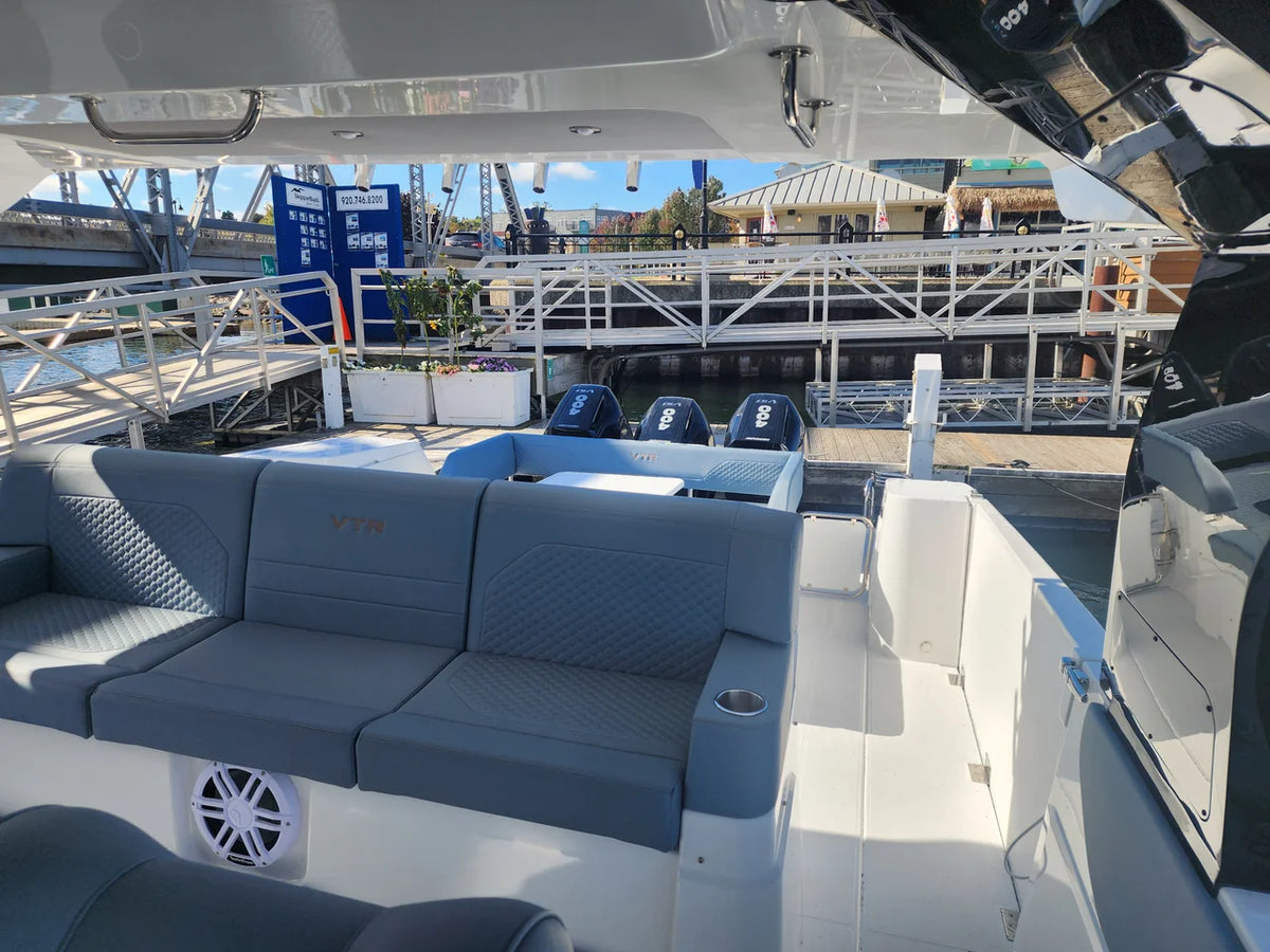2027 Cruisers Yachts 45VTR 45.0 feet, Sturgeon Bay, WI #40