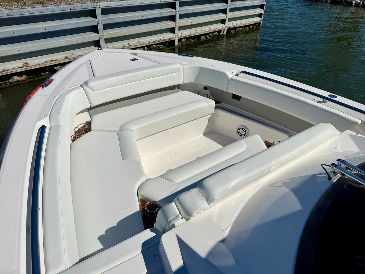 2027 Tiara Yachts 39LS 39.0 feet, Harrison Township, MI #20