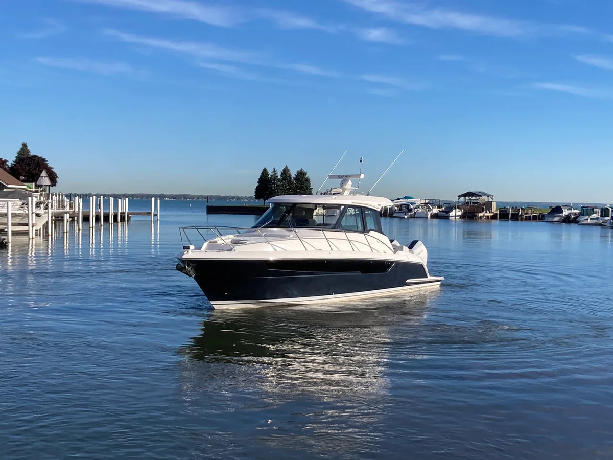 2027 Tiara Yachts 39LE 39.0 feet, Harrison Township, MI #49