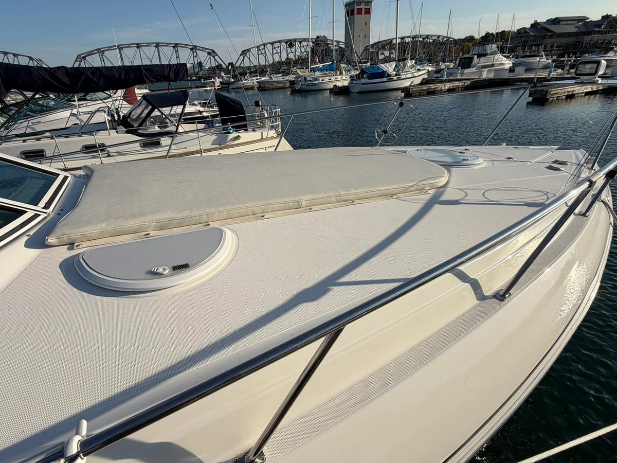 2005 Cruisers Yachts 320 EXPRESS 35.0 feet, Sturgeon Bay, WI #18