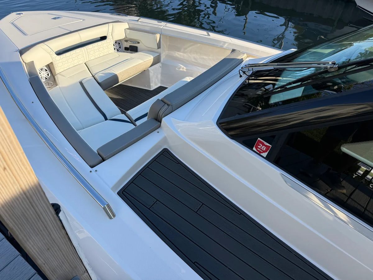 2025 Tiara Yachts 34LS 34.0 feet, Marblehead, OH #19