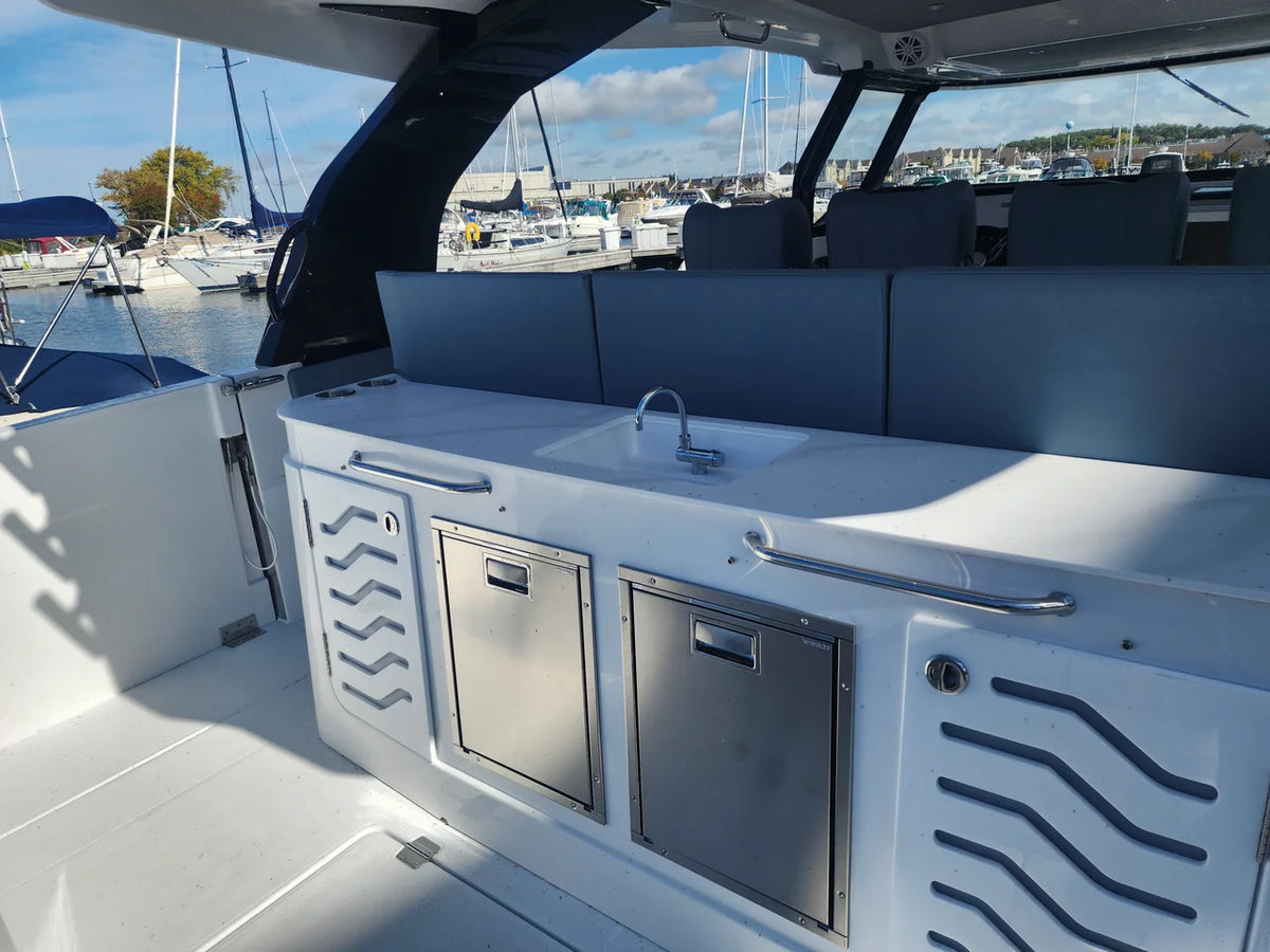 2027 Cruisers Yachts 45 VTR 45.0 feet, Sturgeon Bay, WI #24
