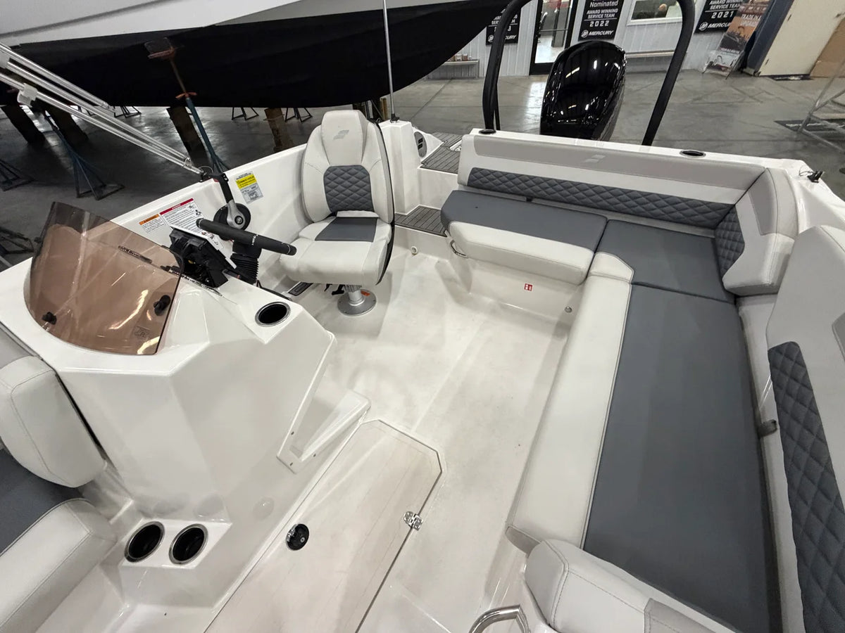 2026 Starcraft 171 SVX 17.0 feet, Grand Haven, MI #11