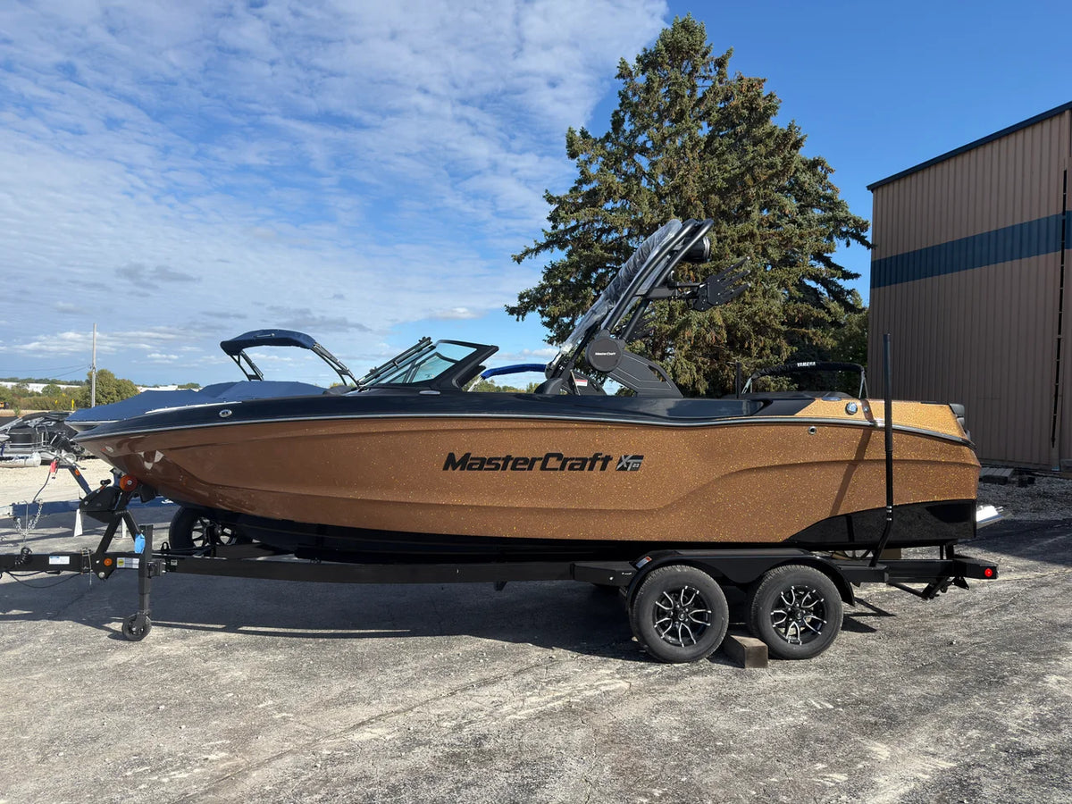 2027 Mastercraft XT23 23.0 feet, Pewaukee, WI #1
