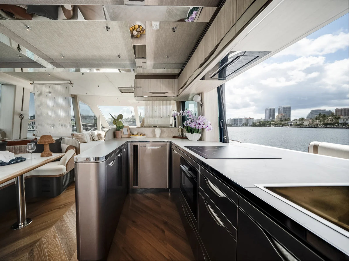 2027 Galeon 620 FLY 64.583 feet, Inuvik, Northwest Territories #49