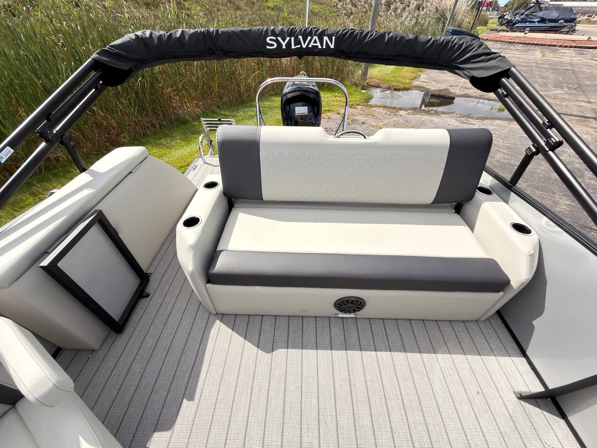 2027 Sylvan Q-22 ULZ 22.0 feet, Oshkosh, WI #42