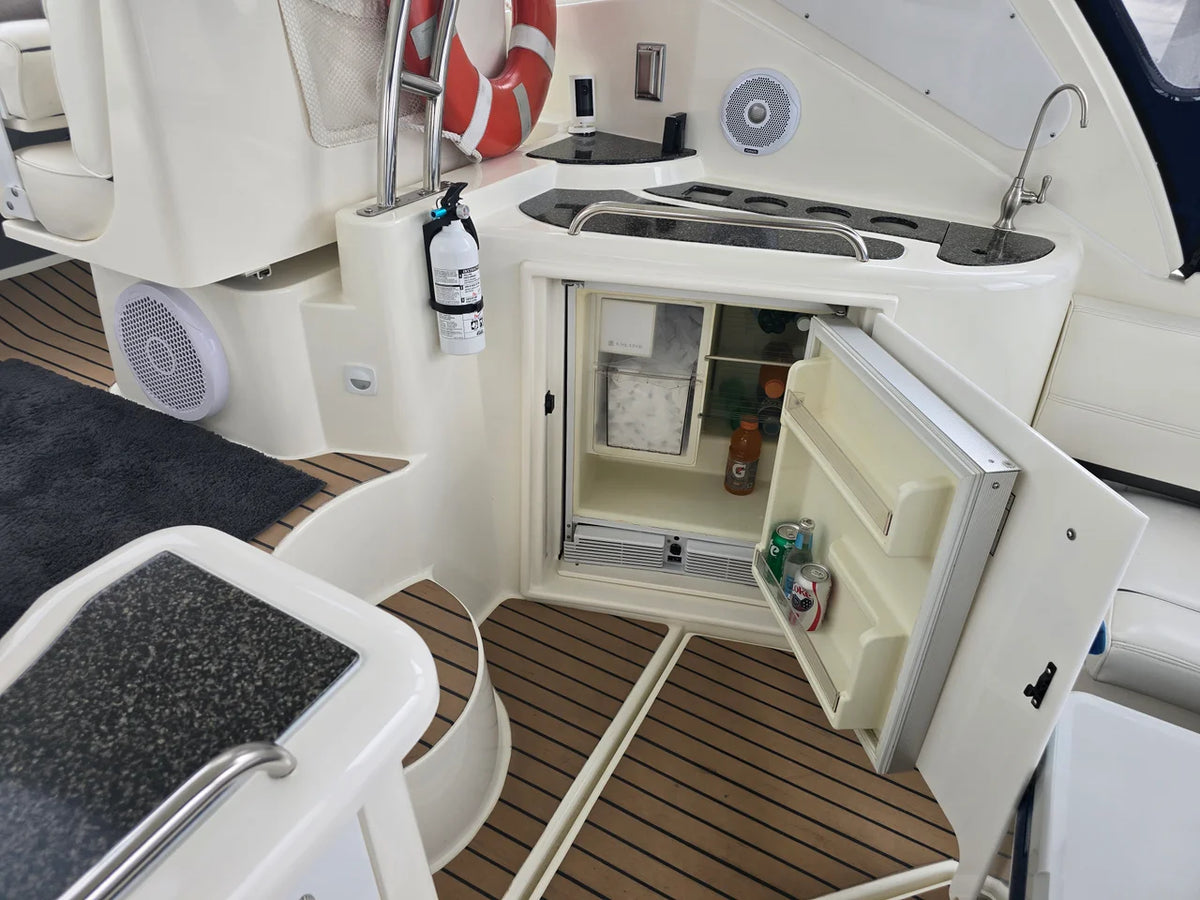 2005 Cruisers Yachts 420 EXPRESS 42.0 feet, Sturgeon Bay, WI #28