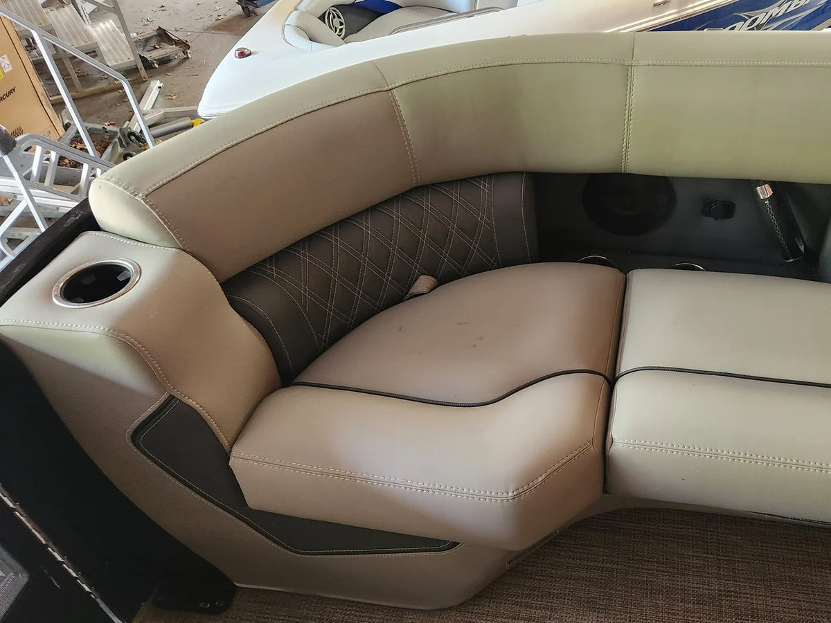 2023 Barletta LUSSO 25UC 25.0 feet, Fenton, MI #22