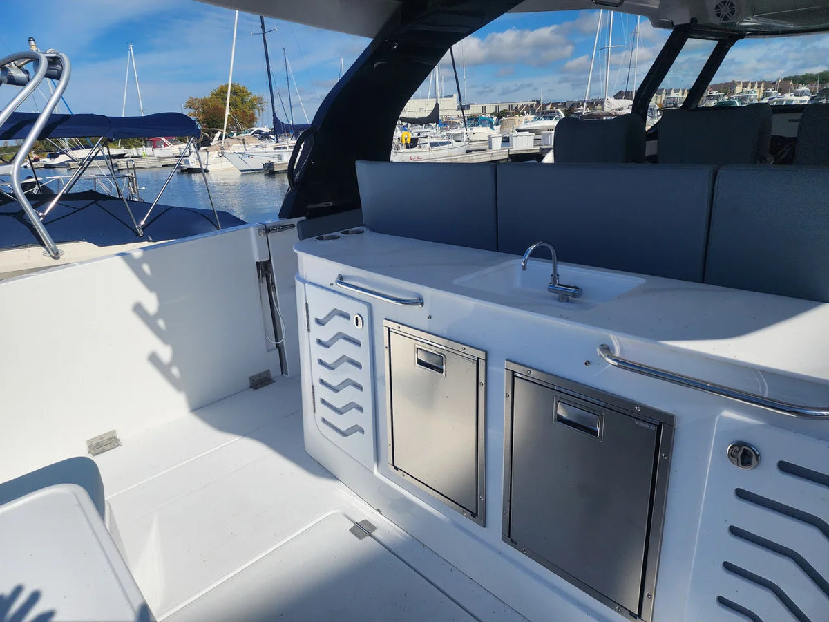 2027 Cruisers Yachts 45VTR 45.0 feet, Sturgeon Bay, WI #23