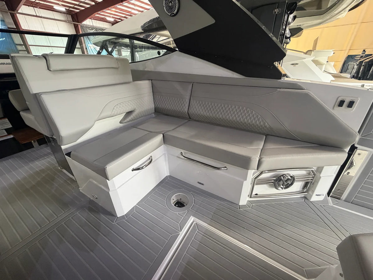 2027 Cruisers Yachts 38 GLS 38.0 feet, Grand Haven, MI #12