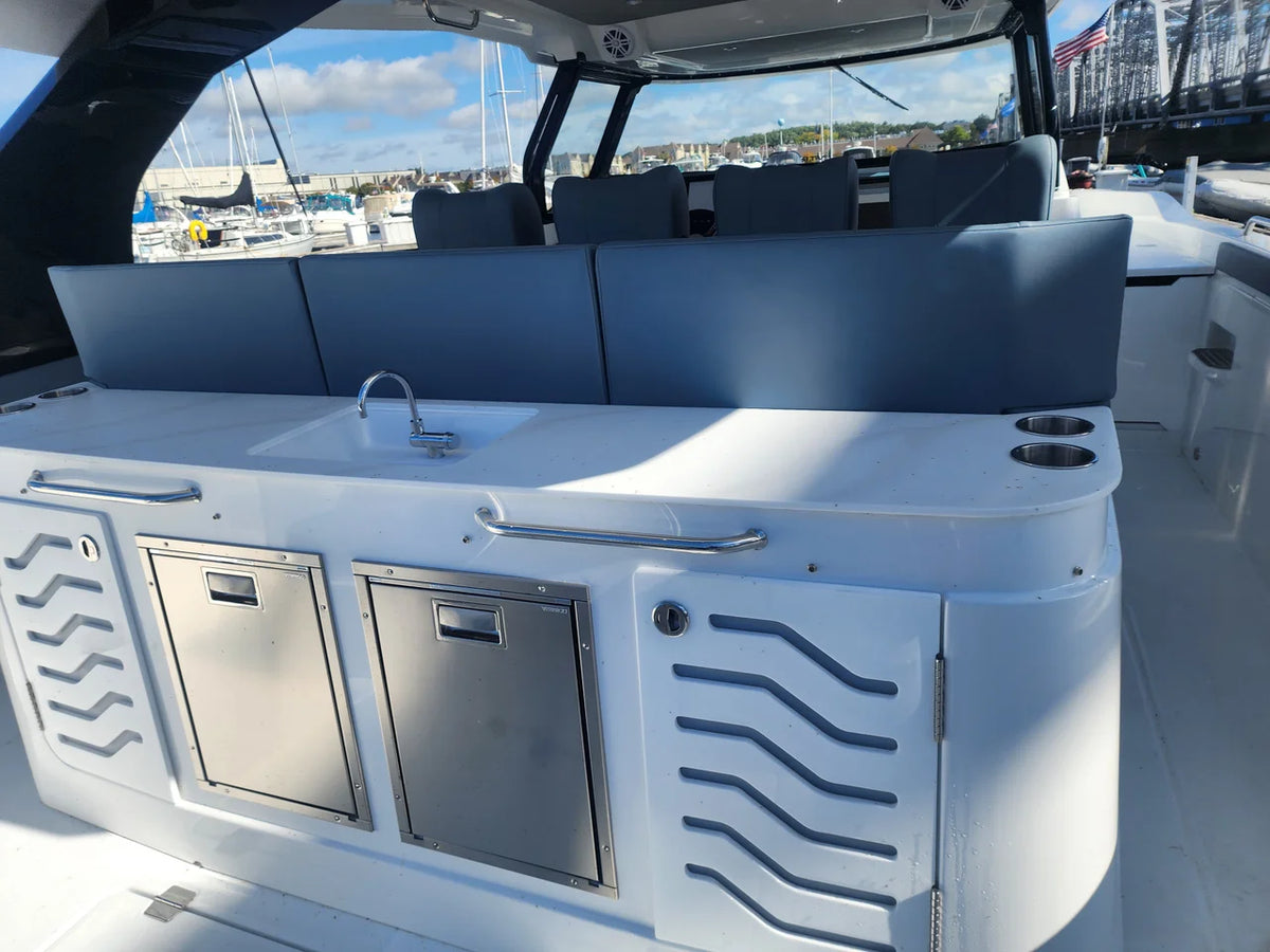 2027 Cruisers Yachts 45 VTR 45.0 feet, Sturgeon Bay, WI #25