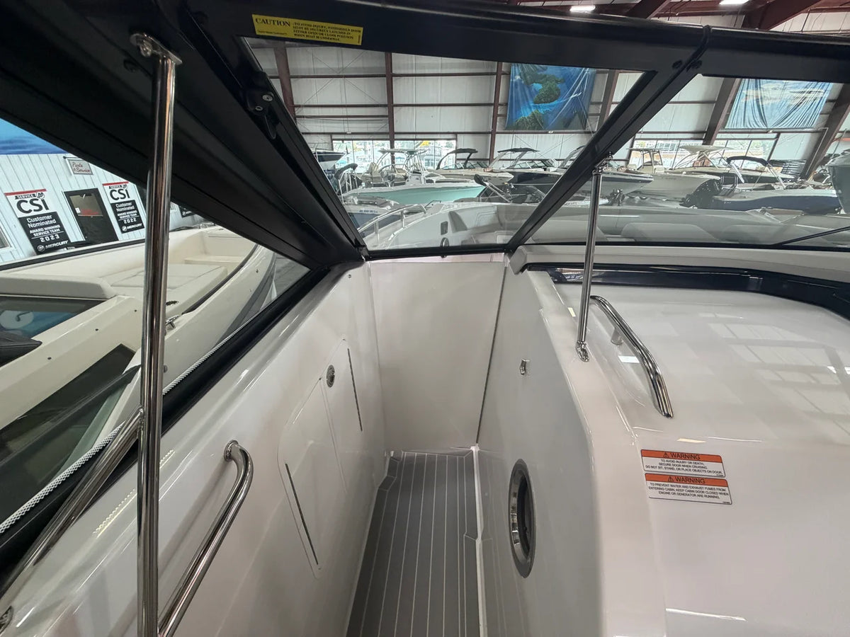 2027 Cruisers Yachts 38 GLS 38.0 feet, Grand Haven, MI #18