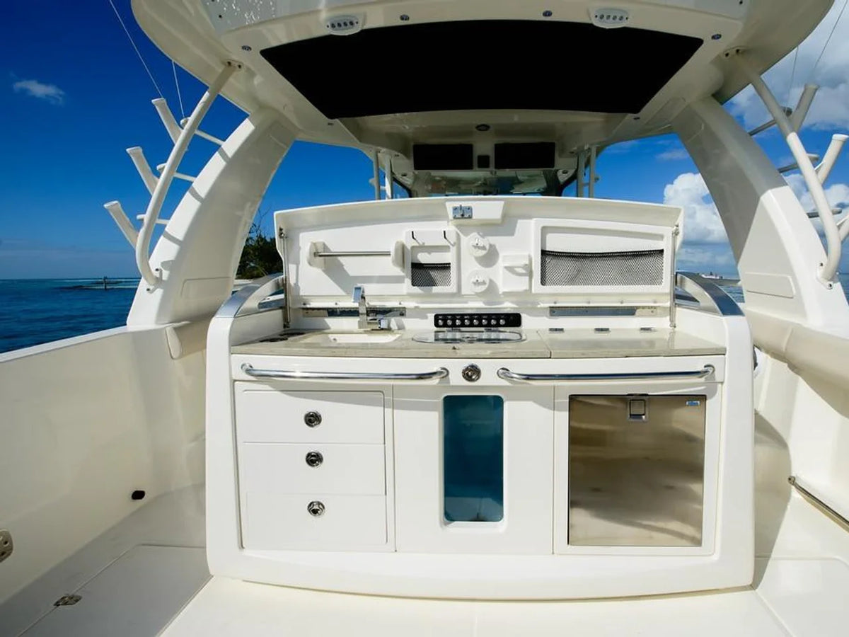 2027 Boston Whaler 420 Outrage 42.0 feet, Inuvik, Northwest Territories #13