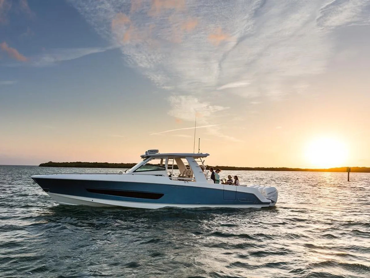 2027 Boston Whaler 420 Outrage 42.0 feet, Inuvik, Northwest Territories #2