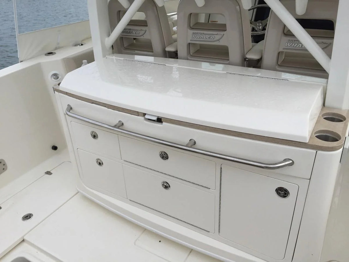 2027 Boston Whaler 380 Outrage 38.0 feet, Inuvik, Northwest Territories #11