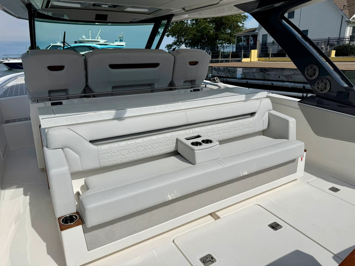 2027 Tiara Yachts 43LS 43.0 feet, Harrison Township, MI #12