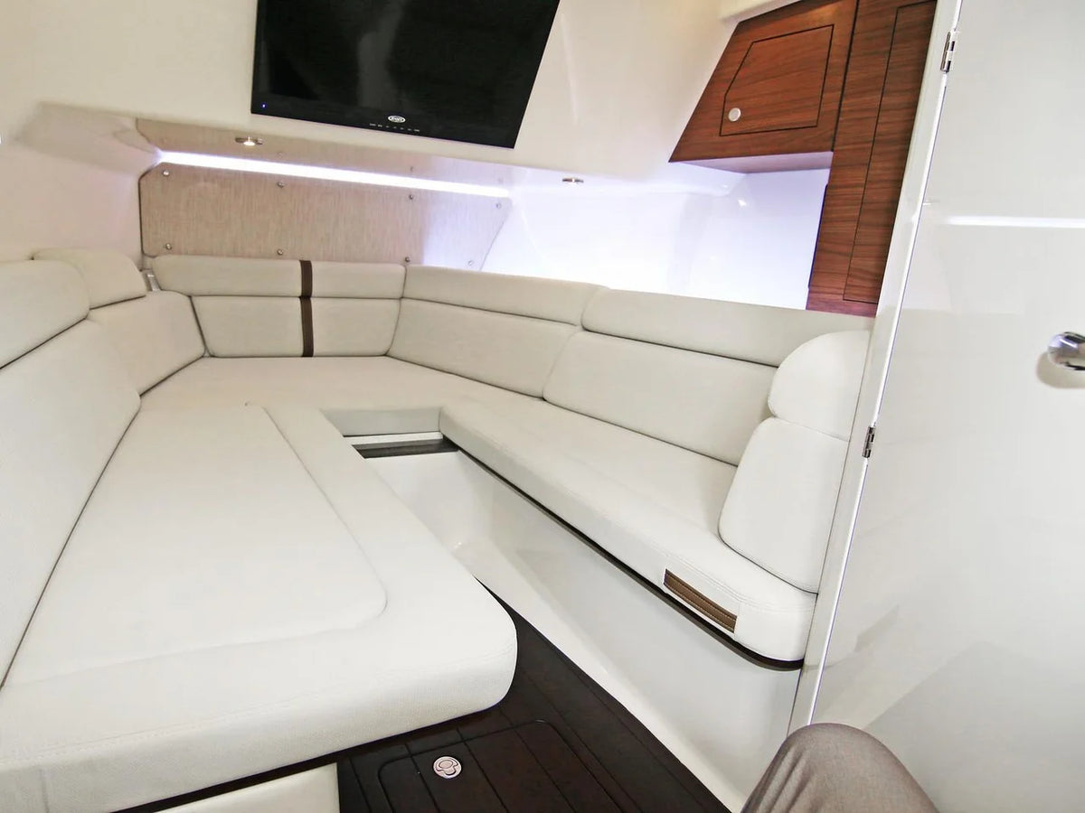 2027 Boston Whaler 350 Realm 35.0 feet, Inuvik, Northwest Territories #10