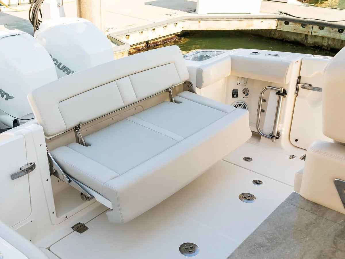 2027 Boston Whaler 350 Realm 35.0 feet, Inuvik, Northwest Territories #20