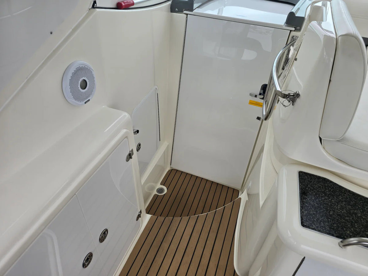2005 Cruisers Yachts 420 EXPRESS 42.0 feet, Sturgeon Bay, WI #25