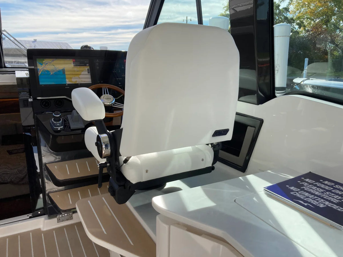 2027 Tiara Yachts 39LE 39.0 feet, Harrison Township, MI #12