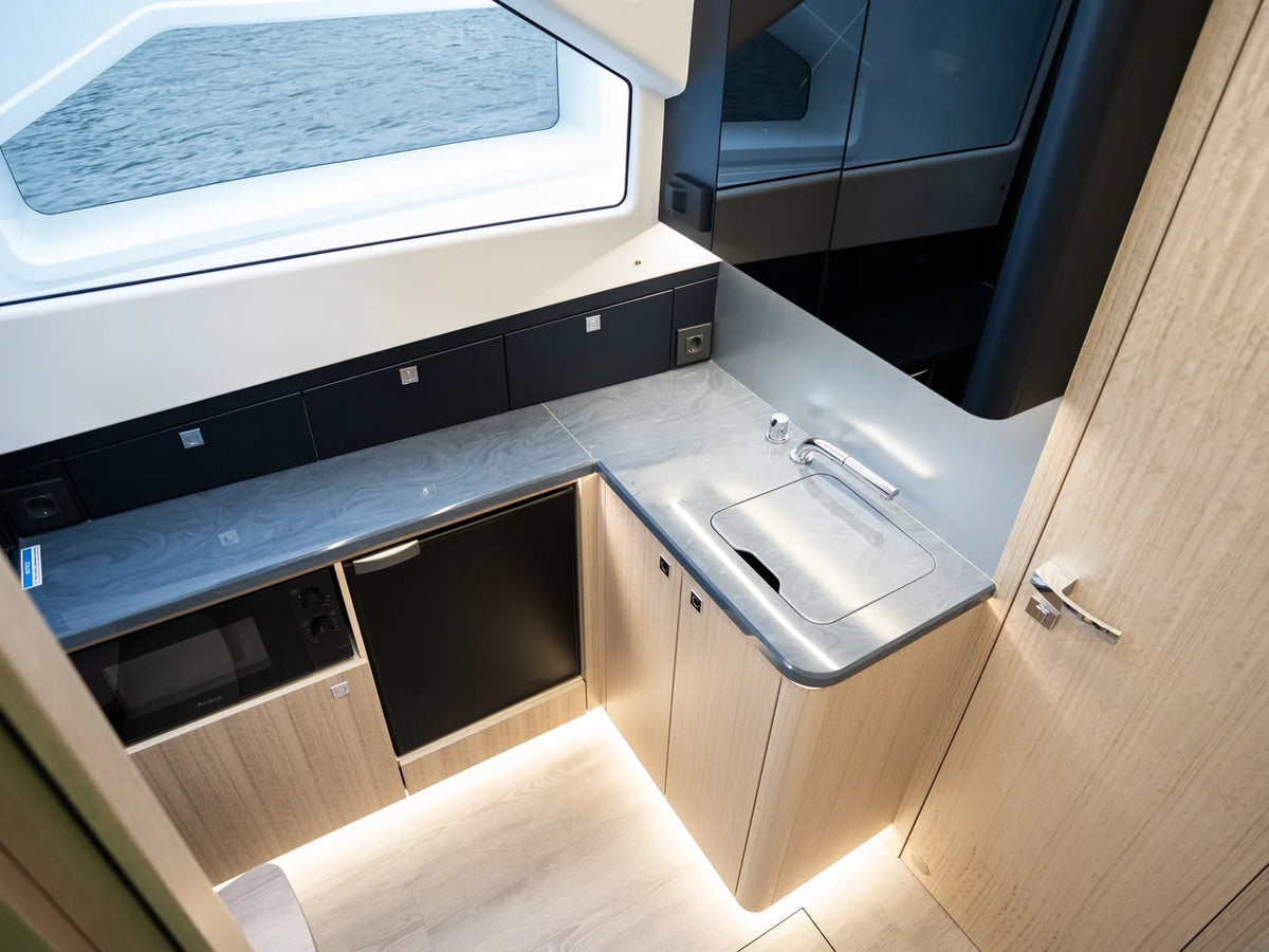 2027 Galeon 435 GTI 43.0 feet, Inuvik, Northwest Territories #39