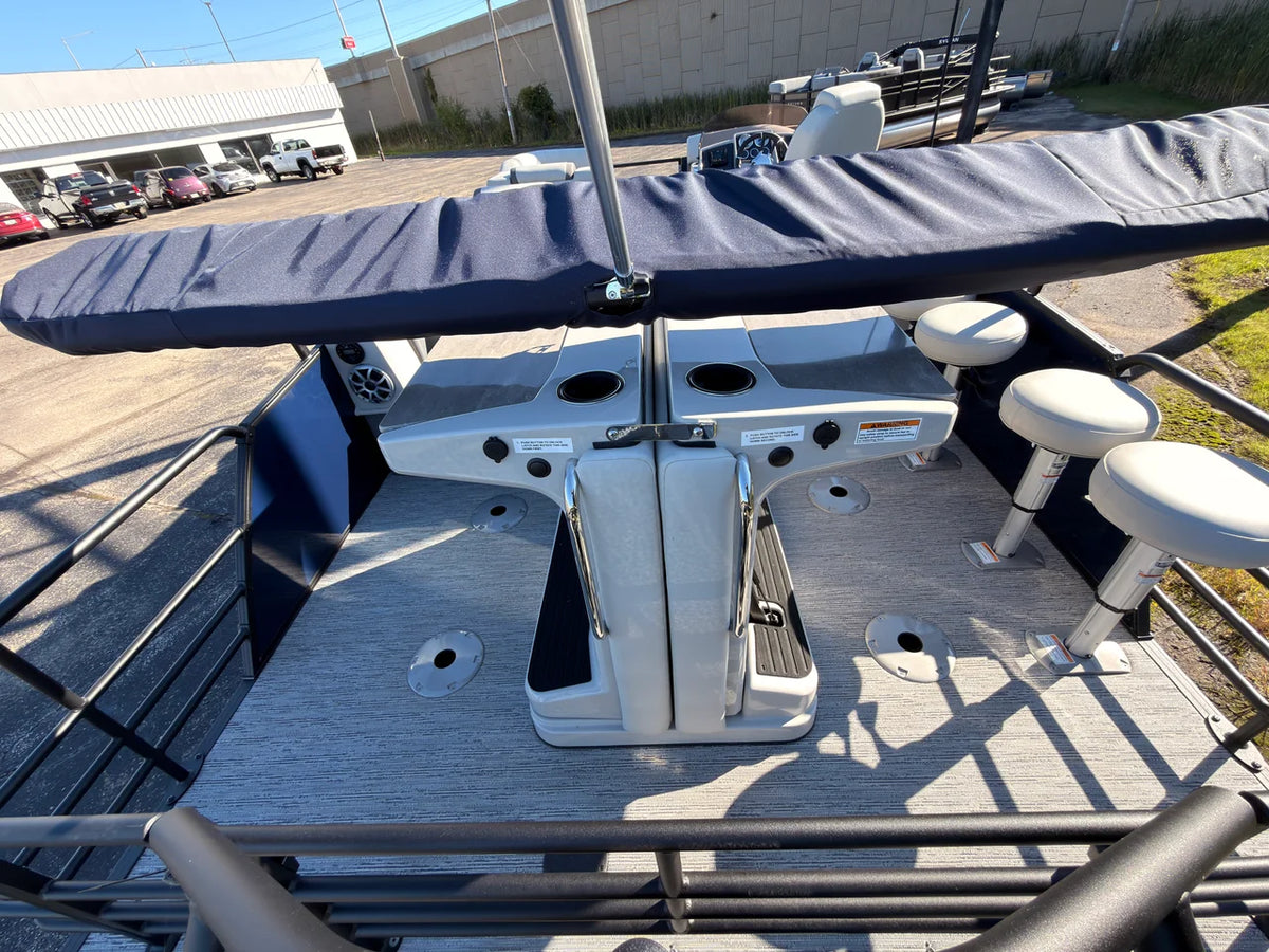 2026 Sylvan MIRAGE X3 DLZ BAR 23.0 feet, Oshkosh, WI #66