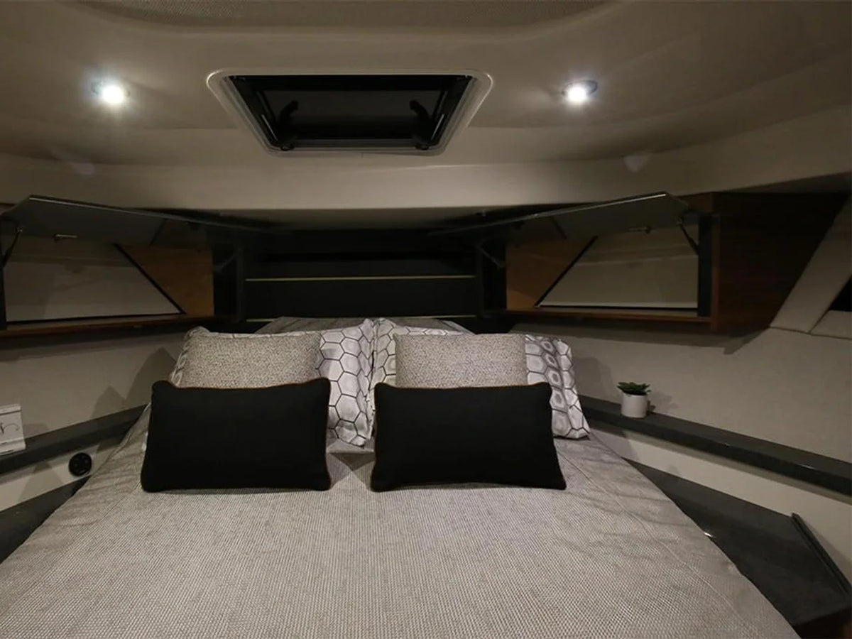 2027 Boston Whaler 405 Conquest 40.0 feet, Inuvik, Northwest Territories #56